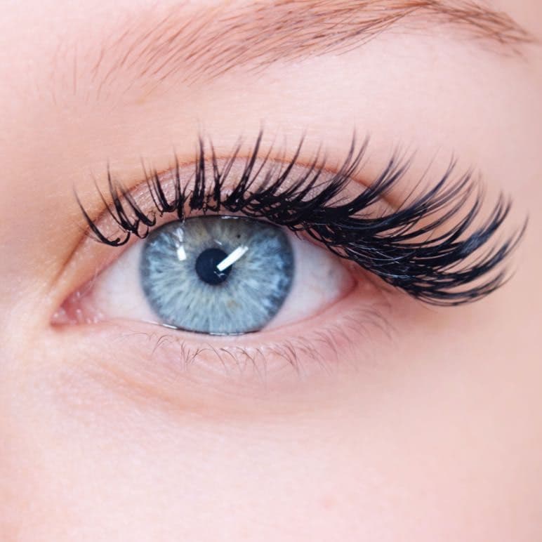 Efekt Wispy — UV system — praca Anety Cyganik